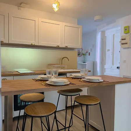 Cozy - Tram Right Outside - Lyon 10 Min Apartamento Bron